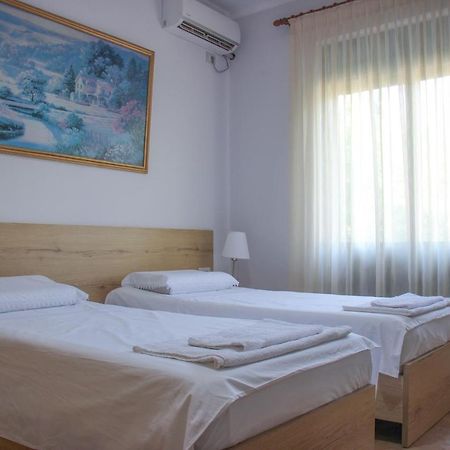 Ballo Apartments Gjirokastër 外观 照片