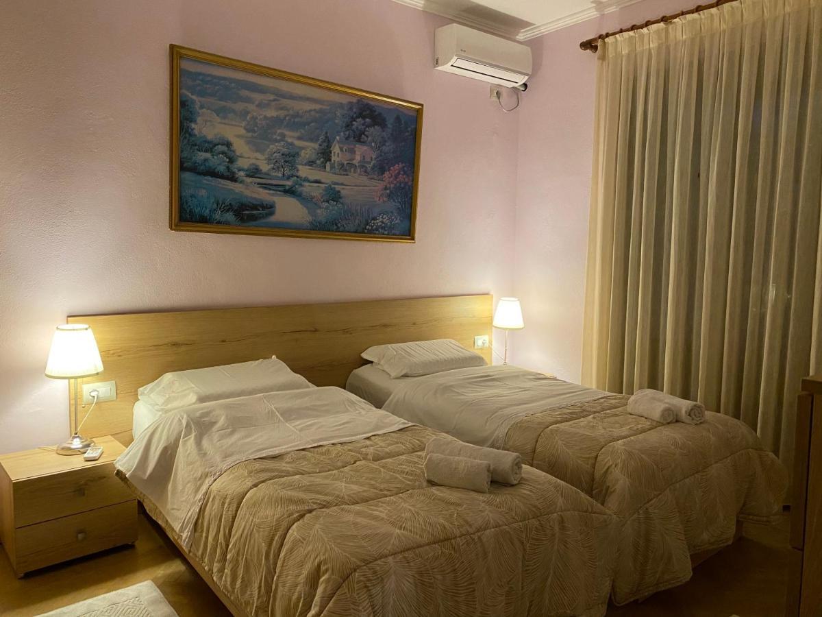 Ballo Apartments Gjirokastër 外观 照片