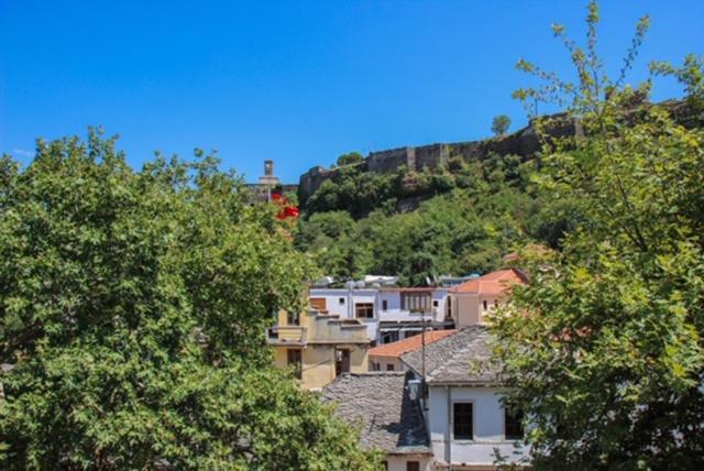 Ballo Apartments Gjirokastër 外观 照片