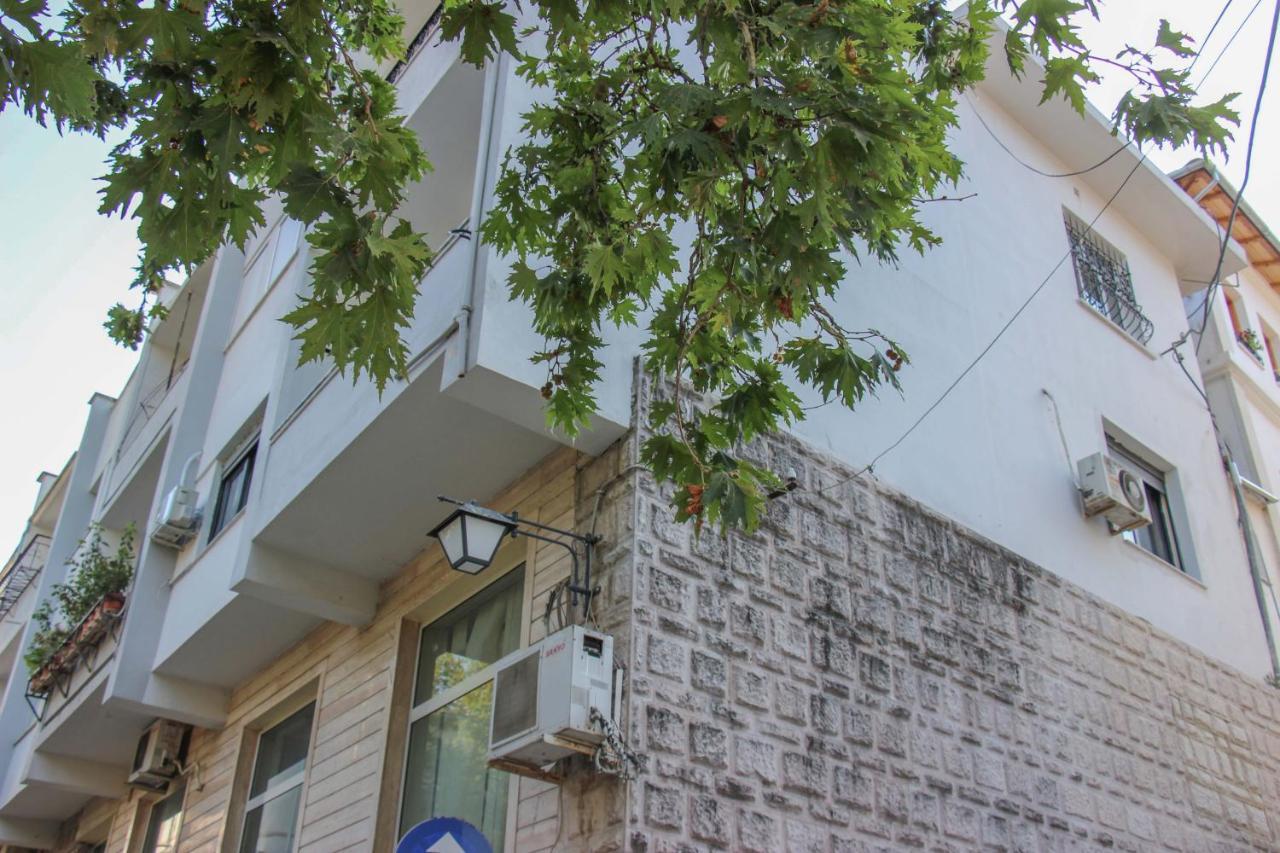 Ballo Apartments Gjirokastër 外观 照片
