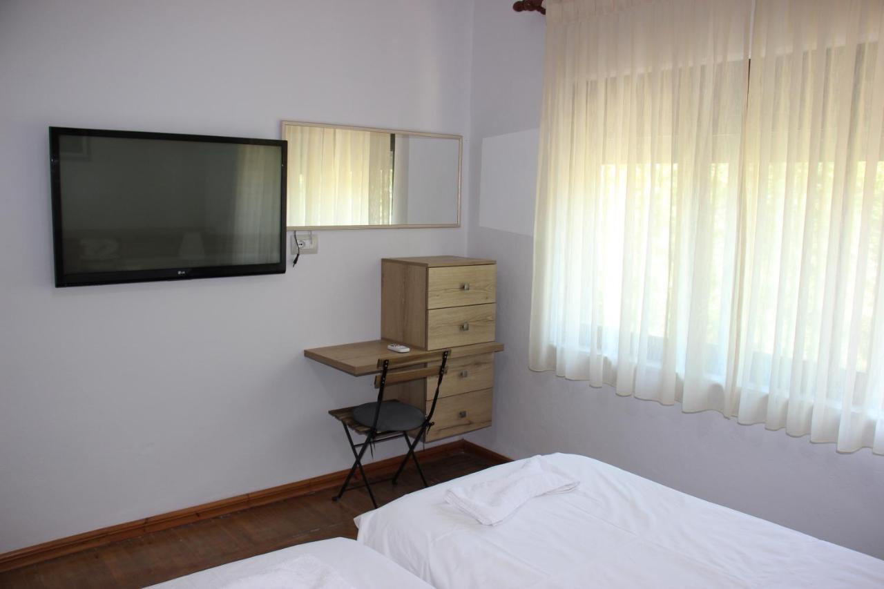 Ballo Apartments Gjirokastër 外观 照片