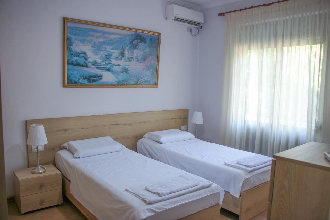 Ballo Apartments Gjirokastër 外观 照片