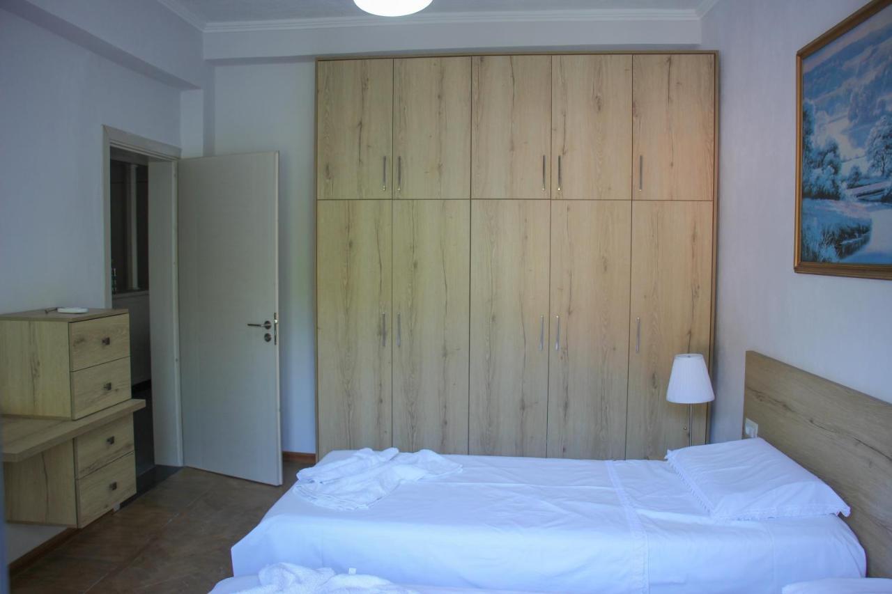 Ballo Apartments Gjirokastër 外观 照片